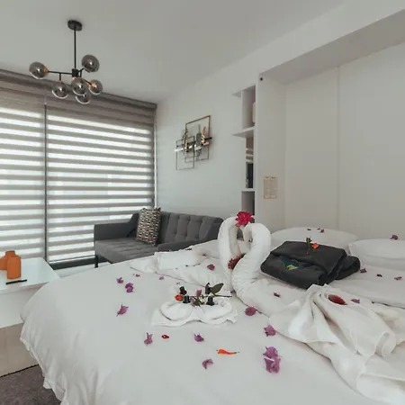 Pearl Island Holiday Homes Kyrenia  Exterior photo