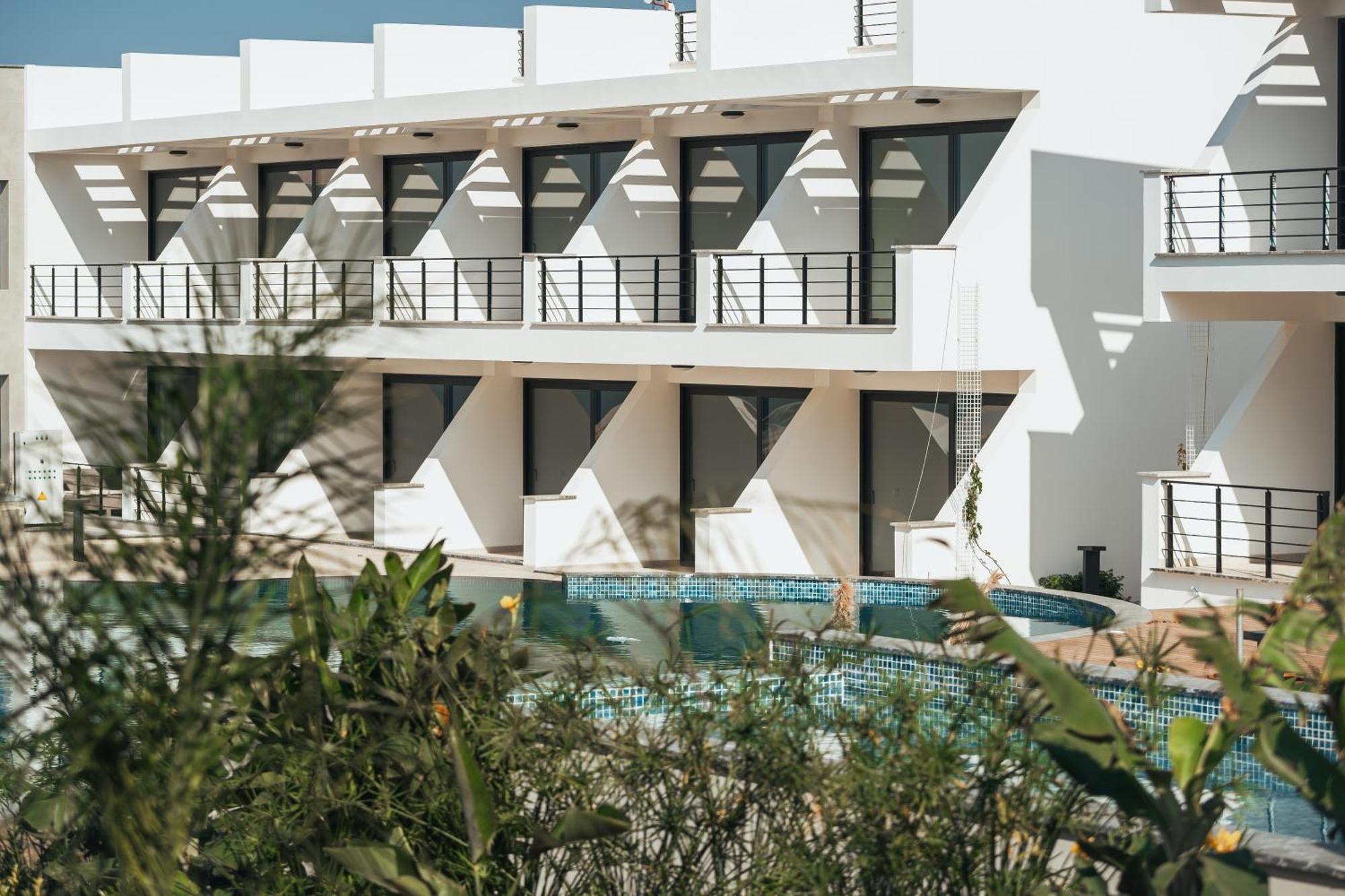 Pearl Island Homes דירה