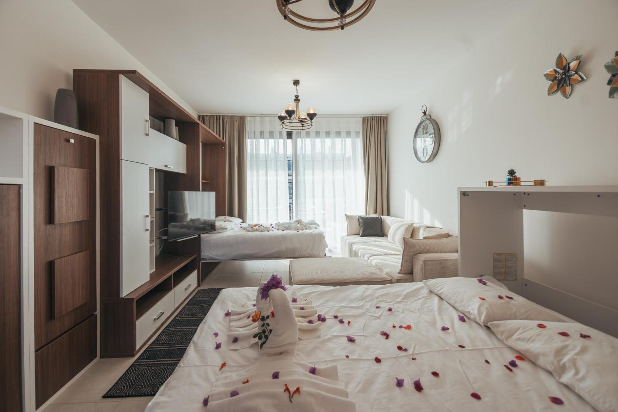 דירה Pearl Island Homes קיירניה